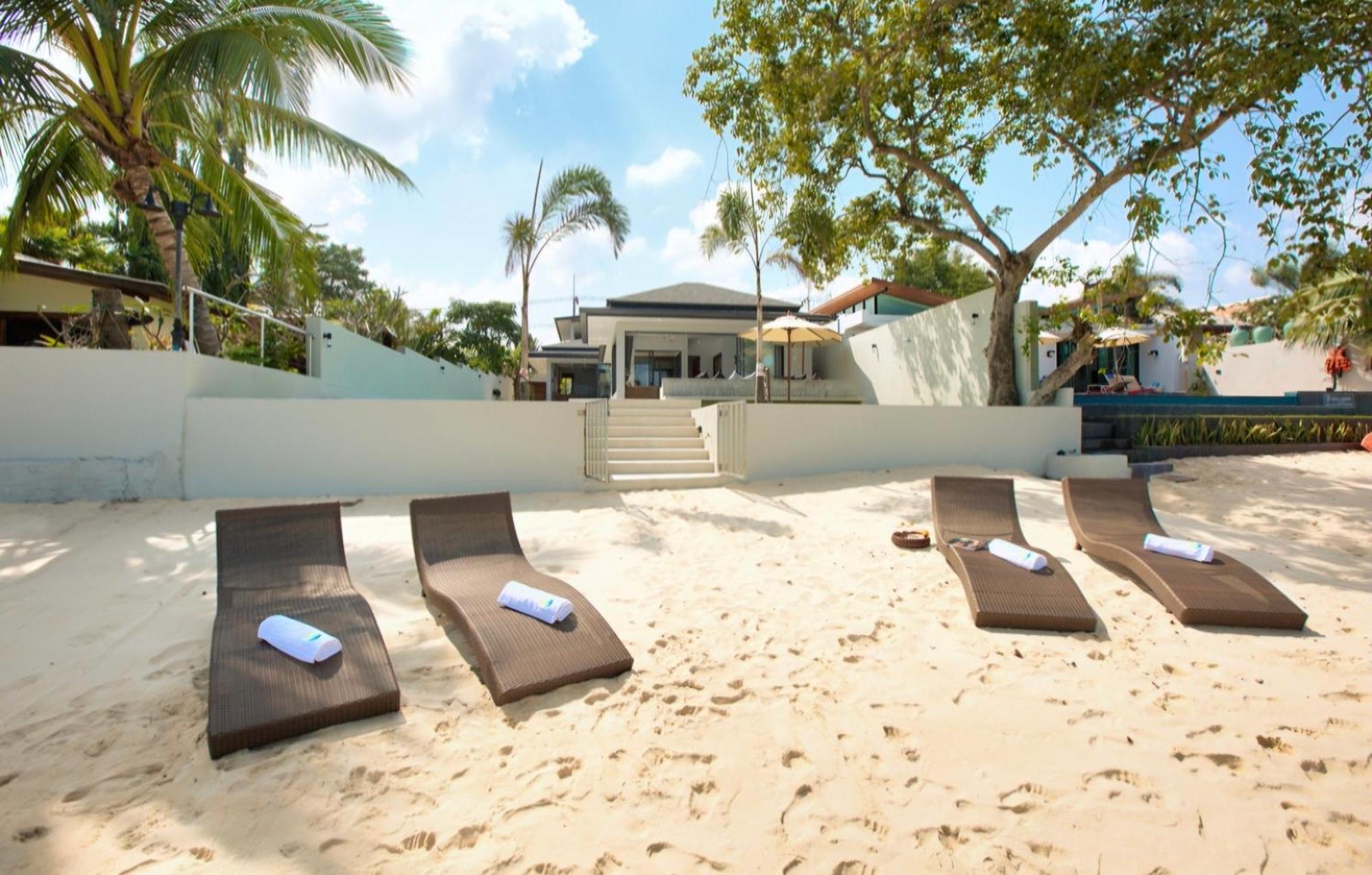 Boardroom Beachfront Villa *